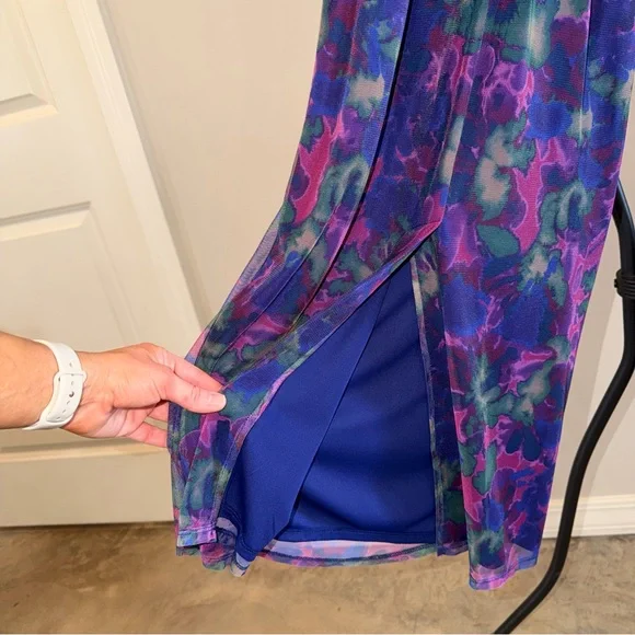 NWT -Vince Camuto - Floral Midi Dress Size 4 - Picture 9 of 12